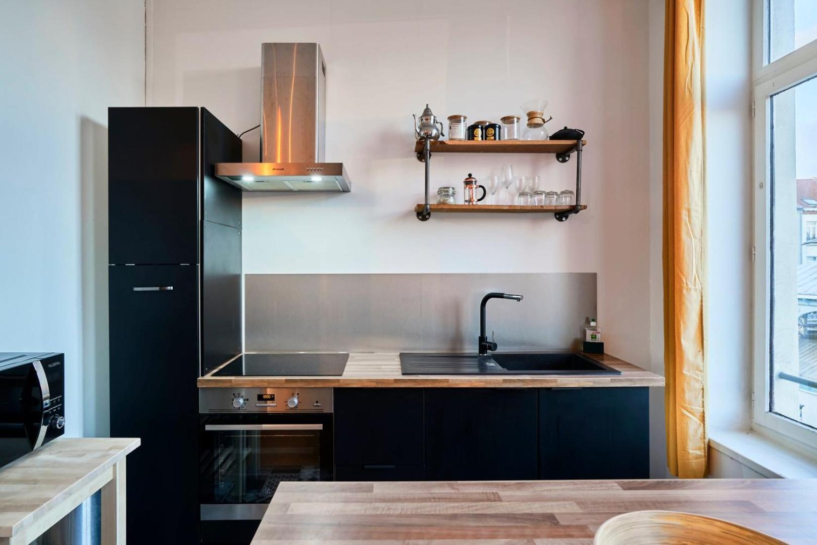 1 Bedroom Apartment Near Metro, Shops & Schools Lille Eksteriør billede